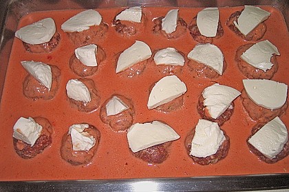 Hackb&auml;llchen mit Tomatensauce und Mozzarella 7