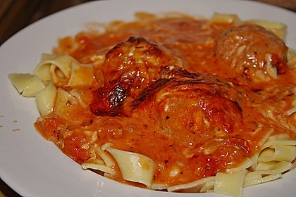Hackb&auml;llchen mit Tomatensauce und Mozzarella 41
