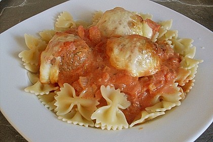 Hackb&auml;llchen mit Tomatensauce und Mozzarella 51