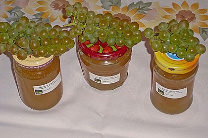 Weintraubengelee mit Buttervanillearoma und Kardamom
