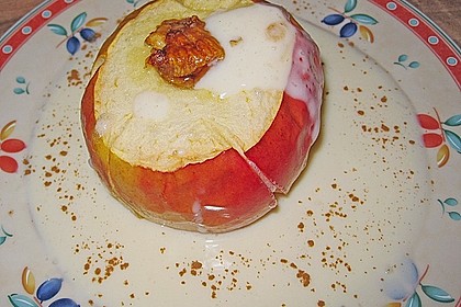 Illes leckerer Bratapfel mit Vanilleso&szlig;e ohne Zucker 1