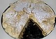 Mandelkuchen mit Bl&auml;tterteigdecke