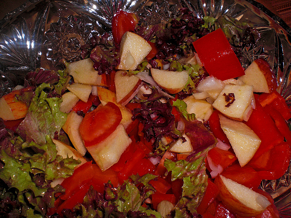 Apfel - Paprika - Salat (Rezept mit Bild) von eva1460 | Chefkoch.de