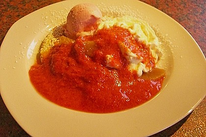 Palatschinken mit Beeren