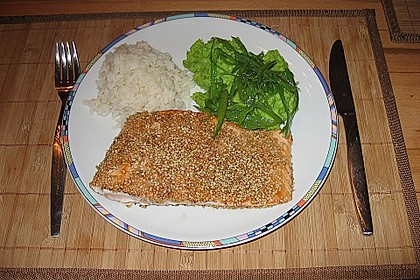 Lachs im Sesammantel auf Erbsenp&uuml;ree und Zuckerschotenstroh 6