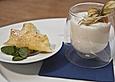 S&uuml;&szlig;e Fr&uuml;hlingsrolle mit Pina Colada Espuma
