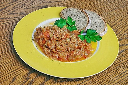 Wei&szlig;kraut in Tomatensauce