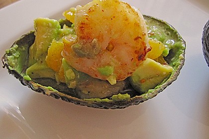 Avocado mit Garnelen und Orangenfilets 3