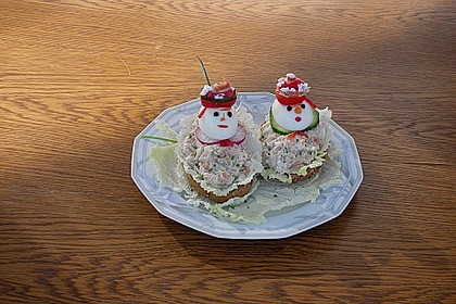 Rodelndes Schneem&auml;nnchen