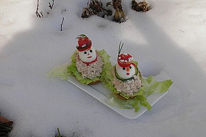 Rodelndes Schneem&auml;nnchen 1