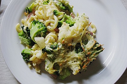 Blumenkohl - Brokkoli - Auflauf mit Nudeln 6