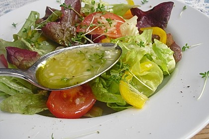 Unsere liebste Salatsoße 10