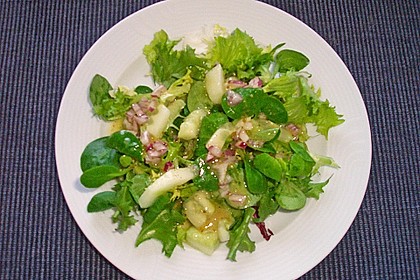 Unsere liebste Salatsoße 15