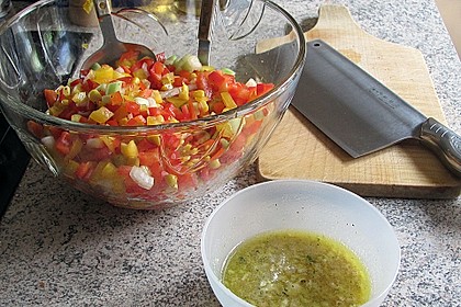 Unsere liebste Salatsoße 14