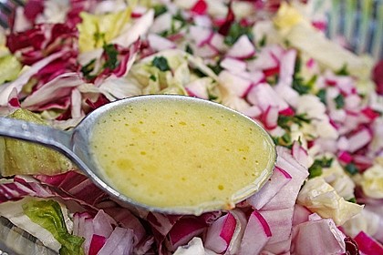 Unsere liebste Salatsoße 1