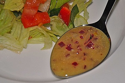 Unsere liebste Salatsoße 24