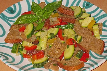 Lauwarmer Brotsalat 1