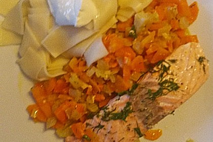 Sanft gegarter Lachs auf Möhren - Orangen - Fenchel - Gemüse 19