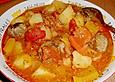 Kartoffeln mit Fleischkl&ouml;&szlig;chen und Paprikaschoten