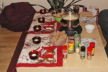 Schweizer K&auml;sefondue mit Paprikaschnecken 1