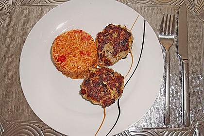 Griechische Hackb&auml;llchenspie&szlig;e mit Fetakern und Tomatenreis 11