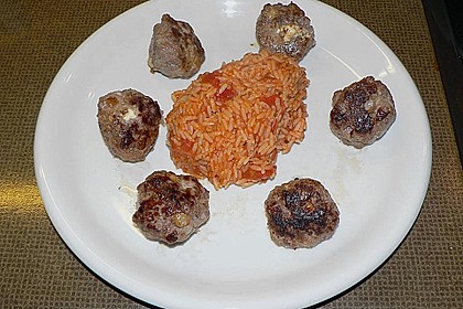 Griechische Hackb&auml;llchenspie&szlig;e mit Fetakern und Tomatenreis 12