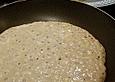 Pfannkuchen mit Apfel und Schokolade