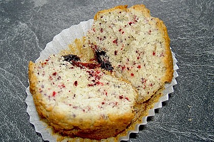 Violetter Glaskuchen mit Hibiskus und Cranberry 3