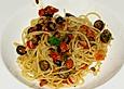 Spaghettini mit Oliven und Kapern
