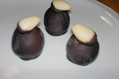 Marzipan-Pralinen 22