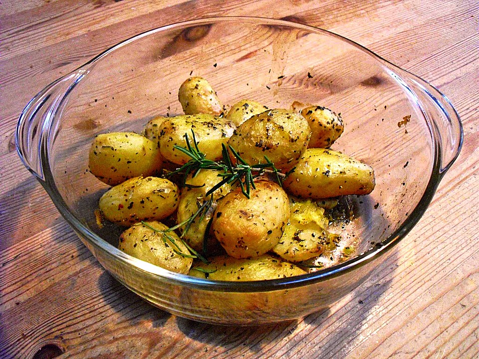Rosmarin - Kartoffeln (Rezept mit Bild) von cockstudio | Chefkoch.de