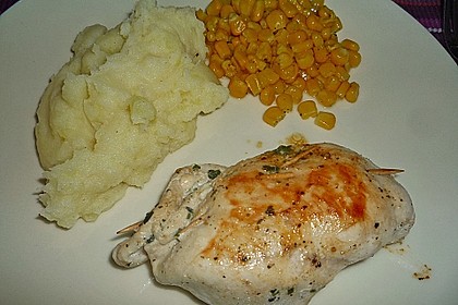 H&auml;hnchenbrust mit Schafsk&auml;se gef&uuml;llt 4