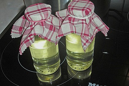 Holunderblütensirup 16