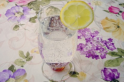 Holunderblütensirup 17