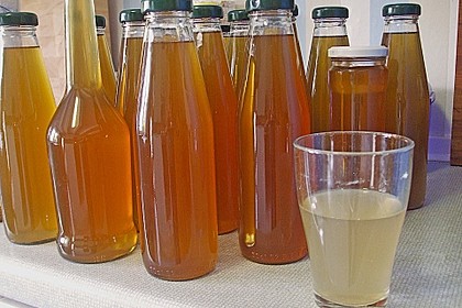Holunderblütensirup 5