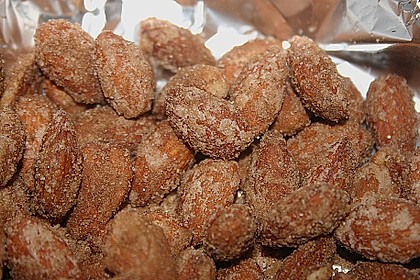 Gebrannte Mandel mit Amaretto aus der Mikrowelle