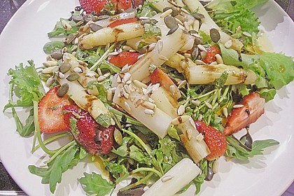 Spargel - Erdbeer - Salat 36