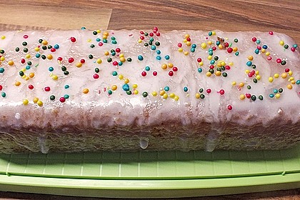 Saftiger Zitronenkuchen 8