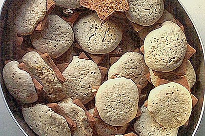 Schokoladensterne mit Walnussbaiser