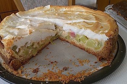 Rhabarberkuchen mit Vanillepudding und Baiser 13