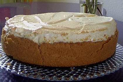 Rhabarberkuchen mit Vanillepudding und Baiser 2
