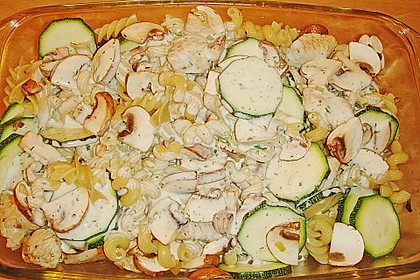 Nudelauflauf mit Champignons und Putenbrust 1