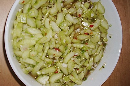Asiatischer Gurkensalat 10
