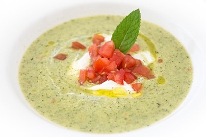 Ibu's kalte Zucchini - Joghurt - Suppe 4