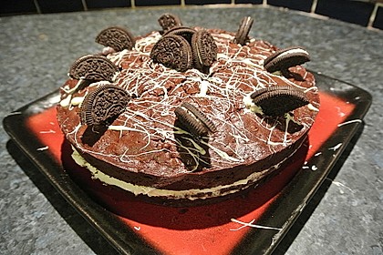 Oreo Brownies with Cream Cheese Swirls 3