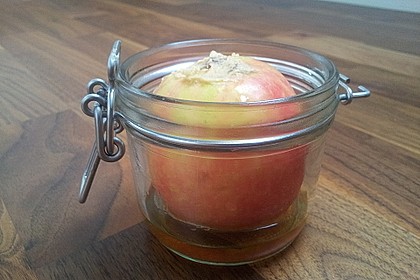 Ganzer Bratapfel im Glas 12