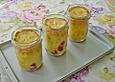 Eierlik&ouml;rkuchen mit Himbeeren