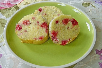 Eierlik&ouml;rkuchen mit Himbeeren 2