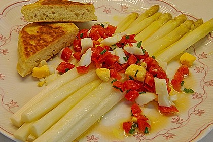 Spargel aus dem Ofen mit Hefe - Pfannk&uuml;chlein und Paprika - Vinaigrette 2