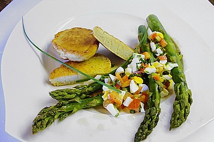 Spargel aus dem Ofen mit Hefe - Pfannk&uuml;chlein und Paprika - Vinaigrette 3